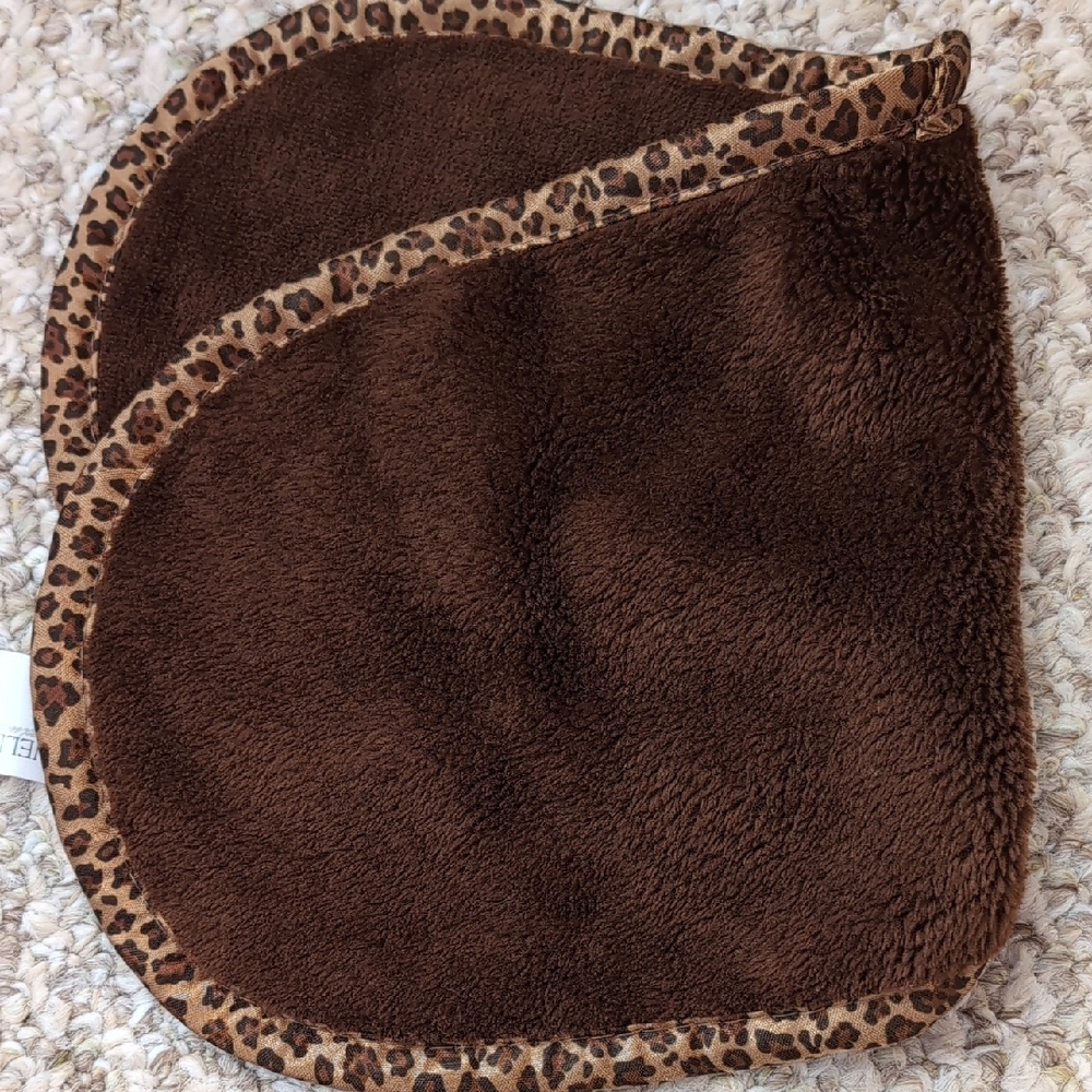 FREE w/any closet purchase NEW! Campanelli Makeup Remover Cloth